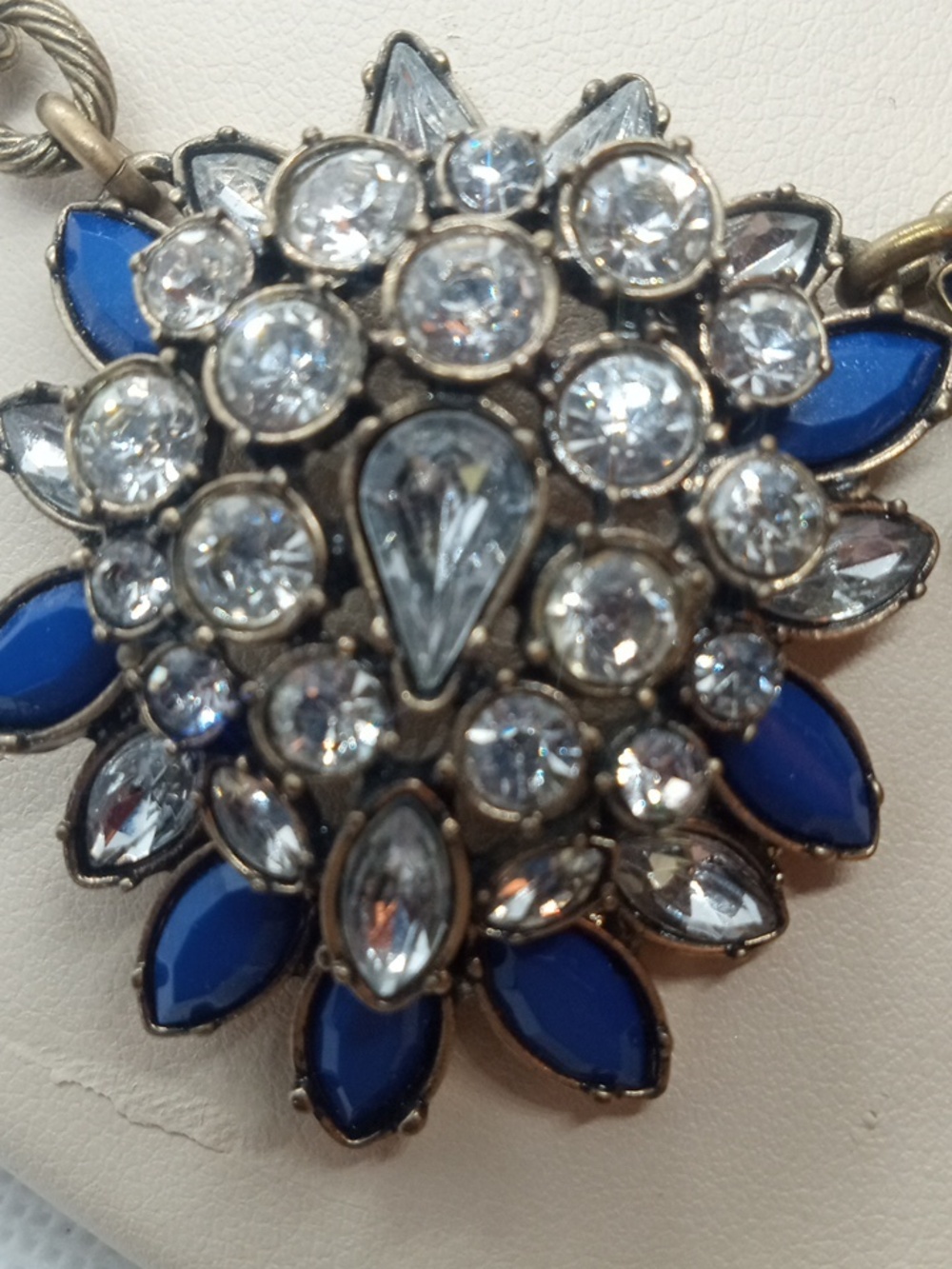 LOFT STATEMENT NECKLACE - Picture 7 of 9